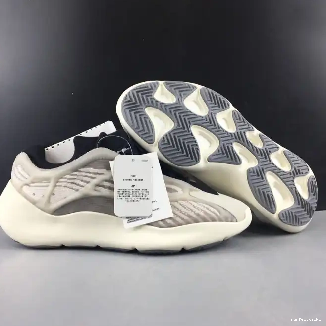 Yeezy White Adidas Boost 700 Ash V3 EF9897 0506